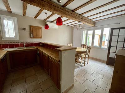 Maison traditionnelle - 84 m² - 4 pièces