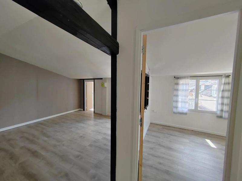 Appartement - 530 m² - 19 pièces