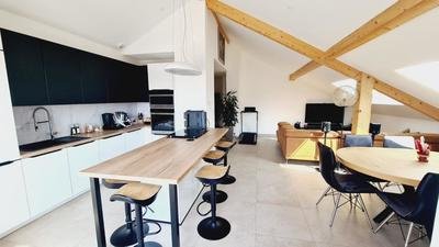 Appartement - 98 m² - 4 pièces