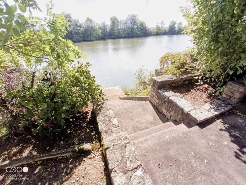 Villa - 240 m² - 9 pièces