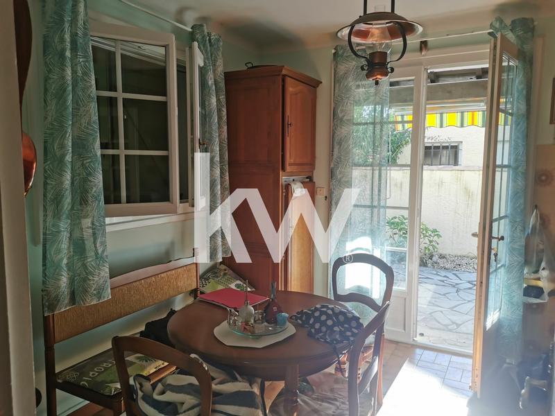 Maison - 98 m² - 5 pièces