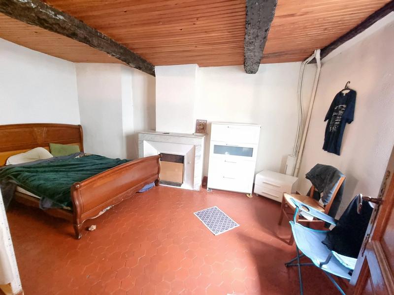 Appartement - 90 m² - 6 pièces