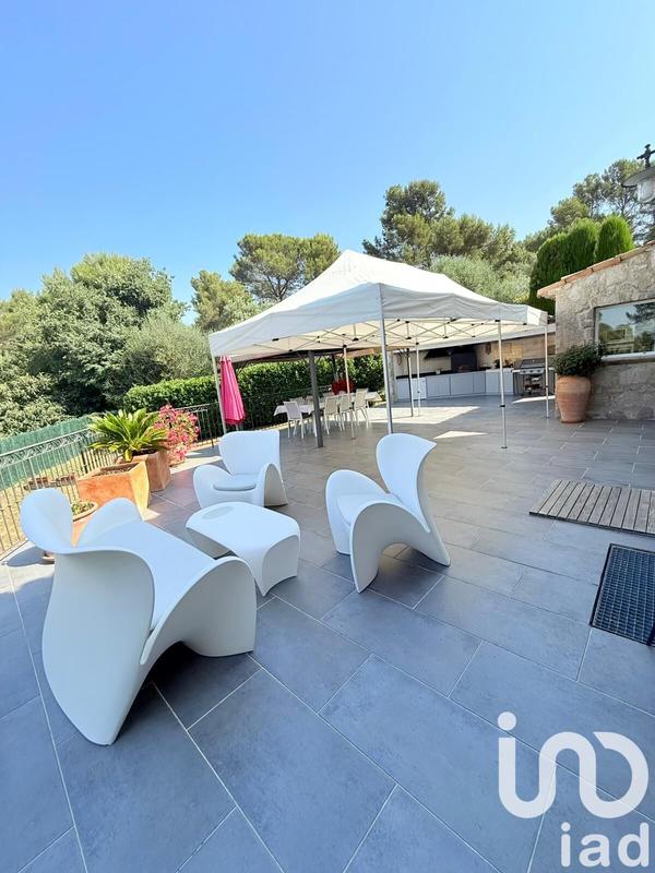 Appartement - 245 m² - 7 pièces