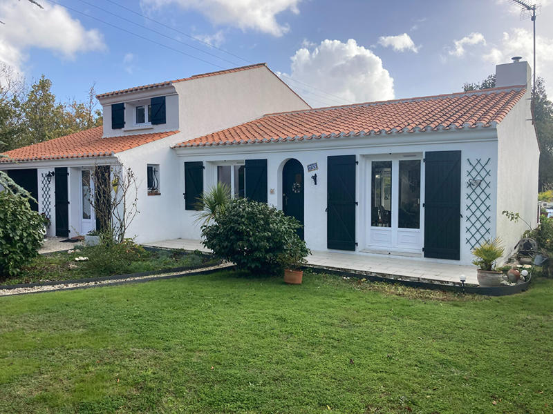 Maison - 90 m² - 4 pièces