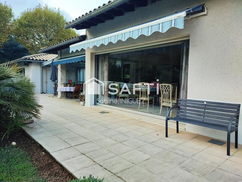 Maison - 228 m² - 6 pièces