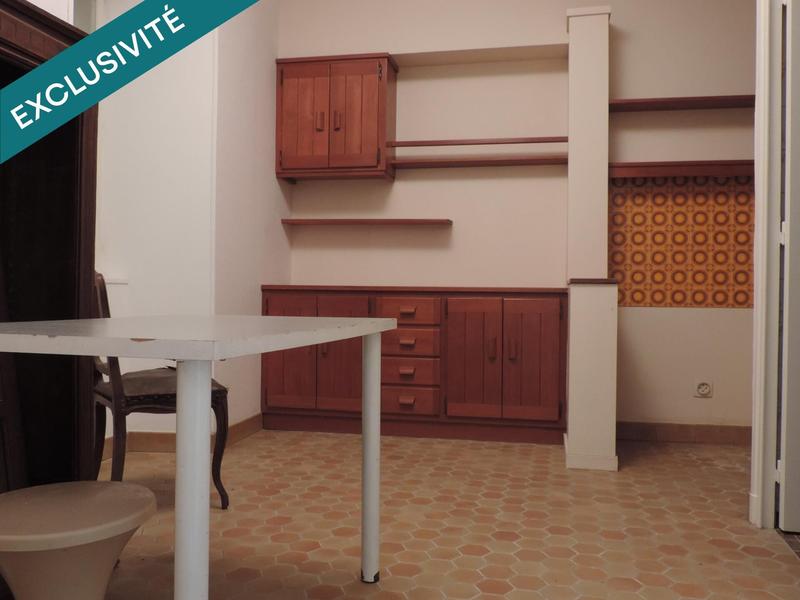 Maison - 240 m² - 10 pièces