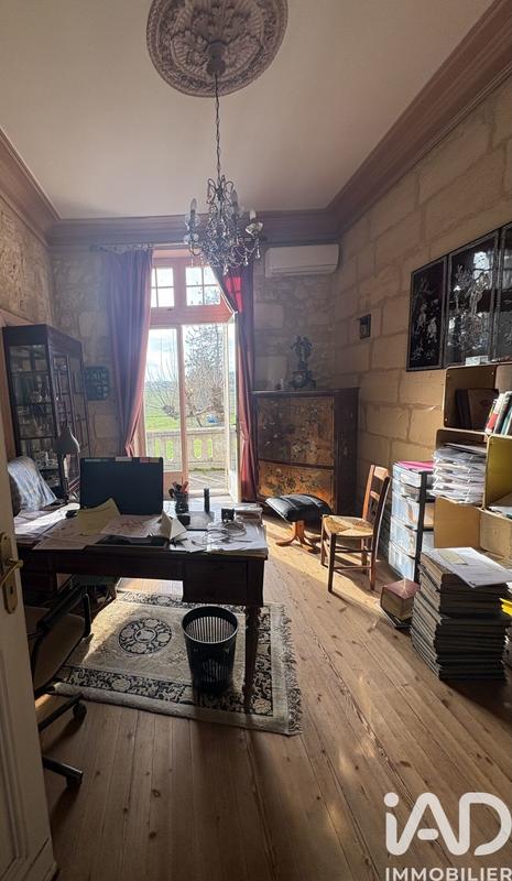 Maison - 340 m² - 12 pièces