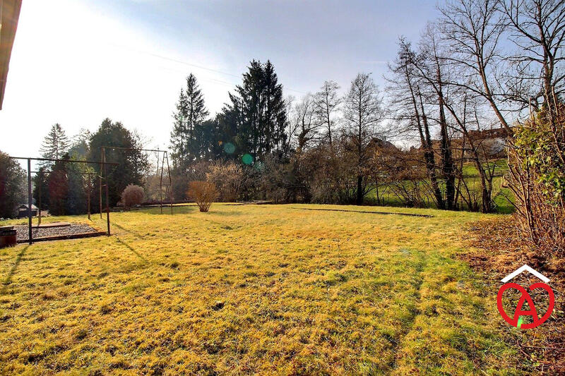 Maison - 253 m² - 9 pièces