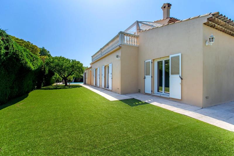 Villa - 200 m² - 8 pièces