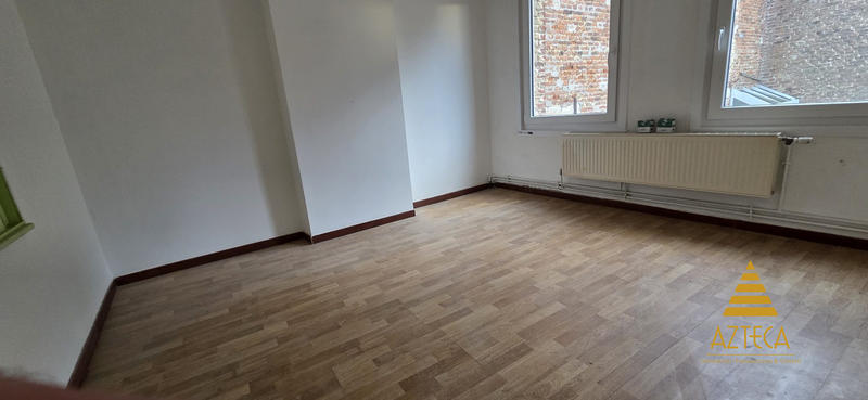 Maison - 96 m² - 5 pièces