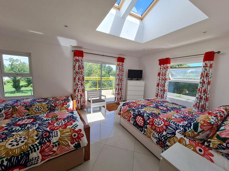 Maison - 284 m² - 8 pièces