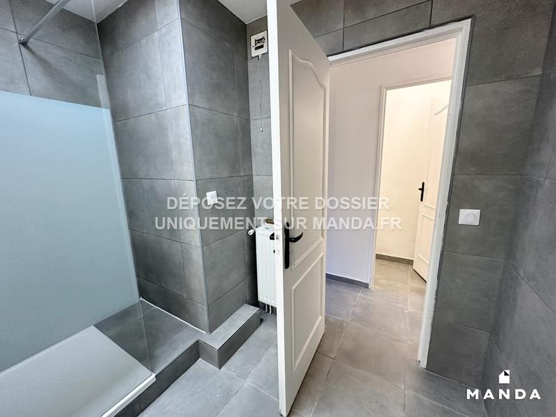 Chambre - 16 m² - 5 pièces