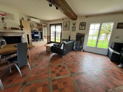 Maison - 180 m² - 8 pièces