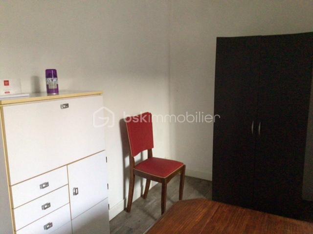 Immeuble - 143 m² - 10 pièces