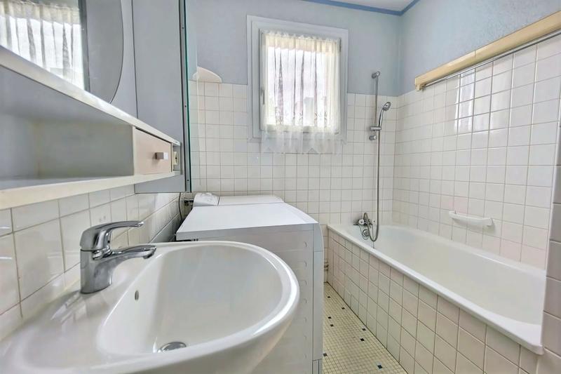 Appartement - 84 m² - 4 pièces