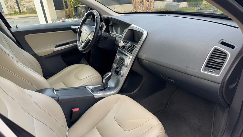 Volvo Xc60 2.0 D4 190 Geartronic8 Momentum