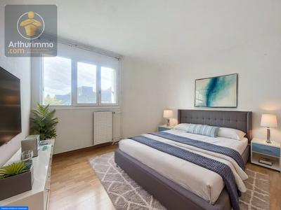 Appartement - 93 m² - 5 pièces