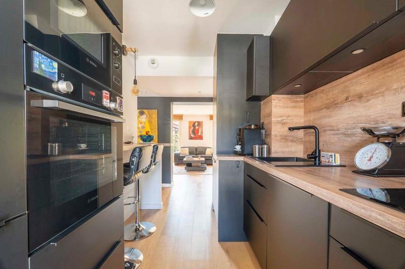 Appartement - 80 m² - 4 pièces