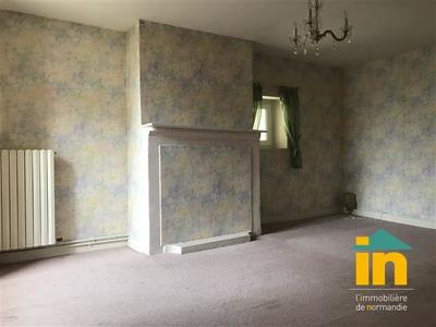 Maison - 84 m² - 4 pièces