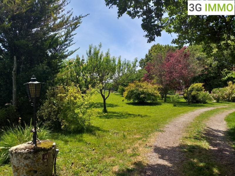 Propriété - 200 m² - 6 pièces