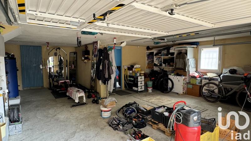 Maison - 234 m² - 12 pièces