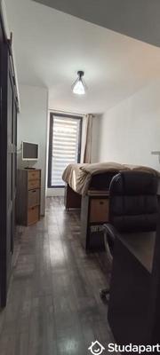 Chambre - 9 m² - 1 pièce