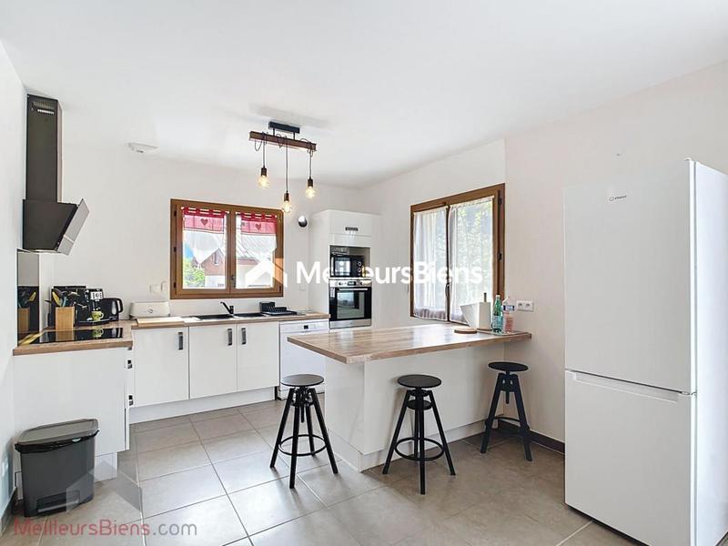 Maison - 110 m² - 4 pièces