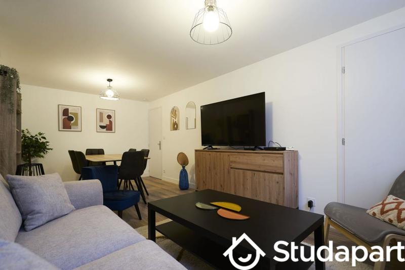 Chambre - 12 m² - 1 pièce