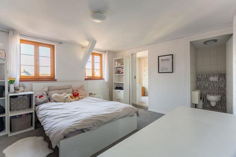 Propriété - 277 m² - 7 pièces