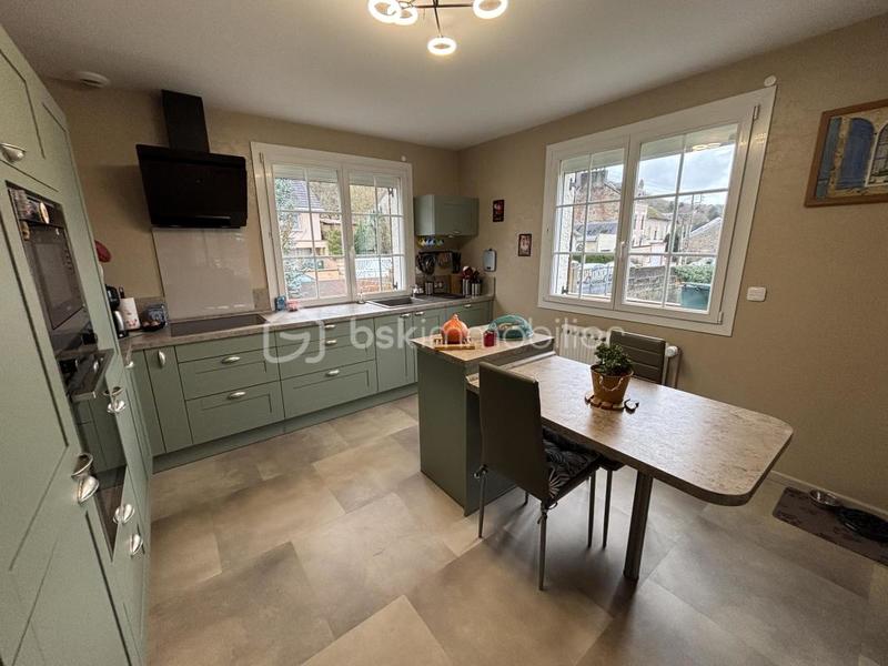 Maison - 121 m² - 5 pièces