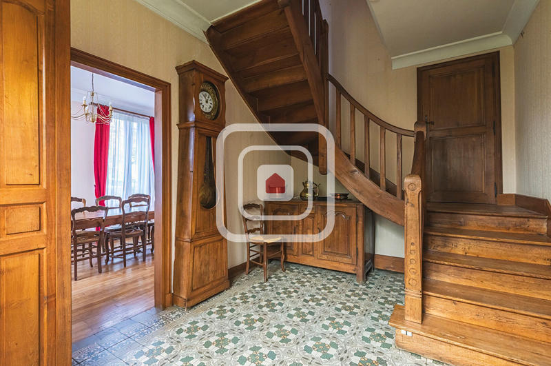 Maison - 155 m² - 6 pièces