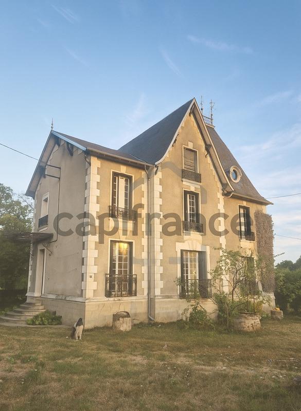 Maison - 160 m² - 8 pièces