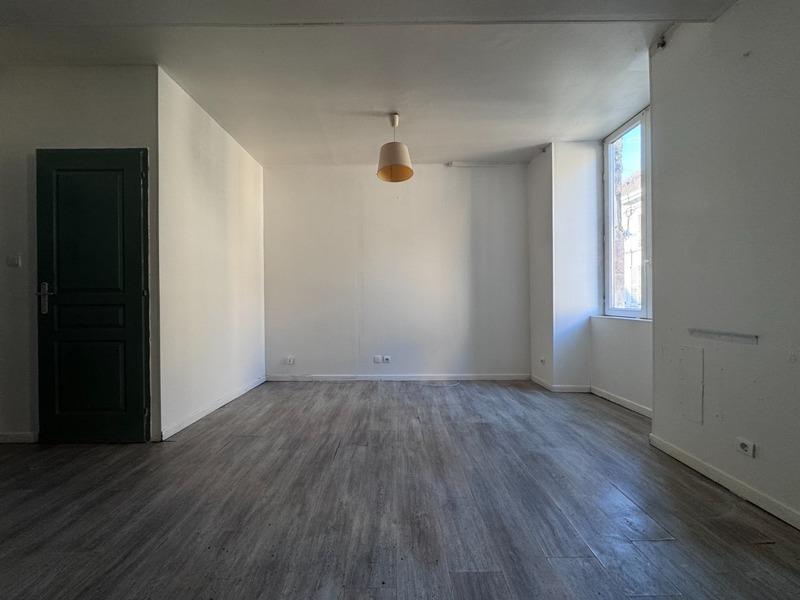 Immeuble - 157 m² - 7 pièces