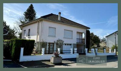 Maison - 107 m² - 6 pièces