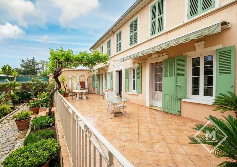 Maison - 153 m² - 7 pièces