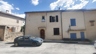 Maison - 90 m² - 3 pièces