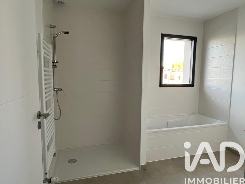 Maison - 121 m² - 6 pièces