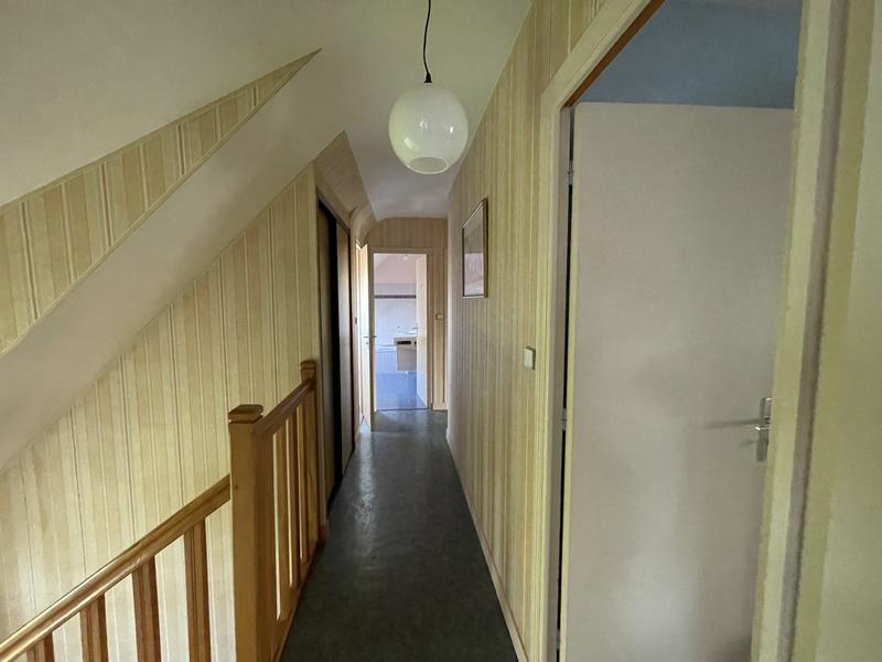 Maison - 138 m² - 9 pièces