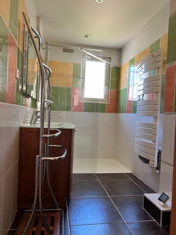 Maison - 180 m² - 7 pièces