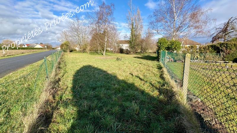 Terrain constructible - 801 m²