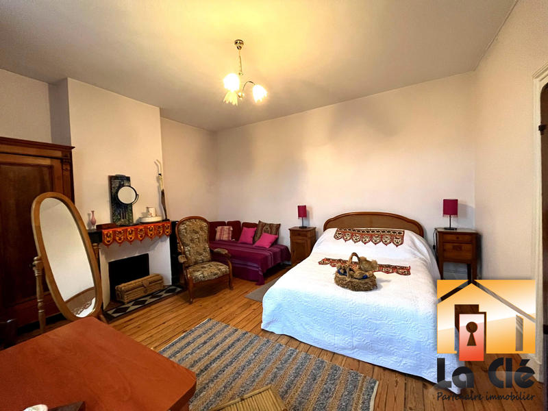 Maison - 180 m² - 6 pièces