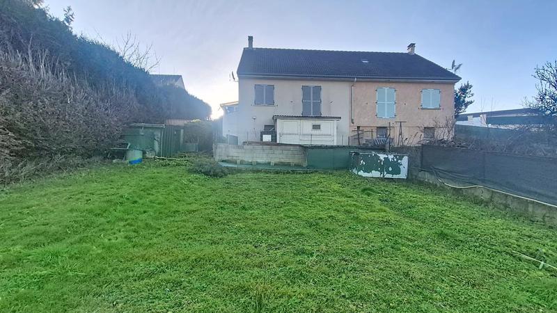 Maison - 102 m² - 5 pièces