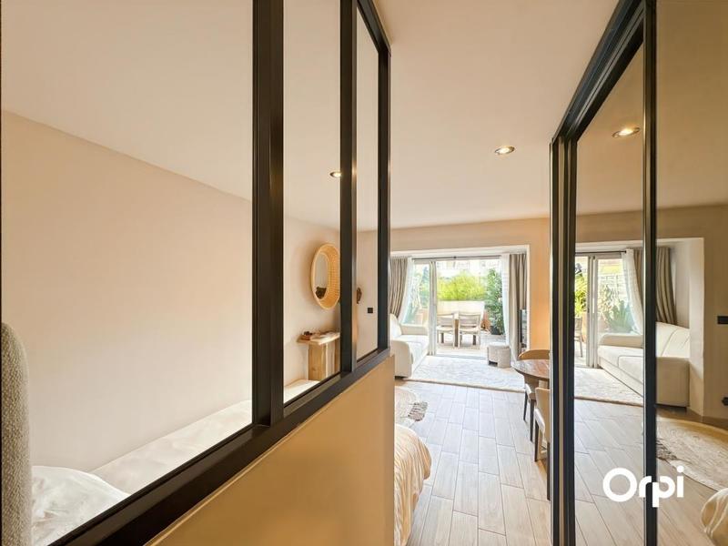 Studio - 27 m² - 2 pièces