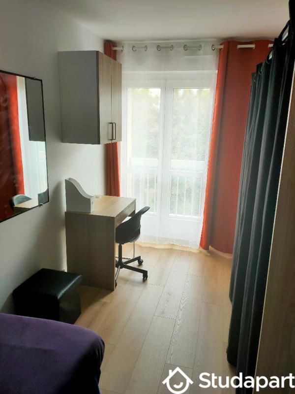 Chambre - 9 m² - 1 pièce