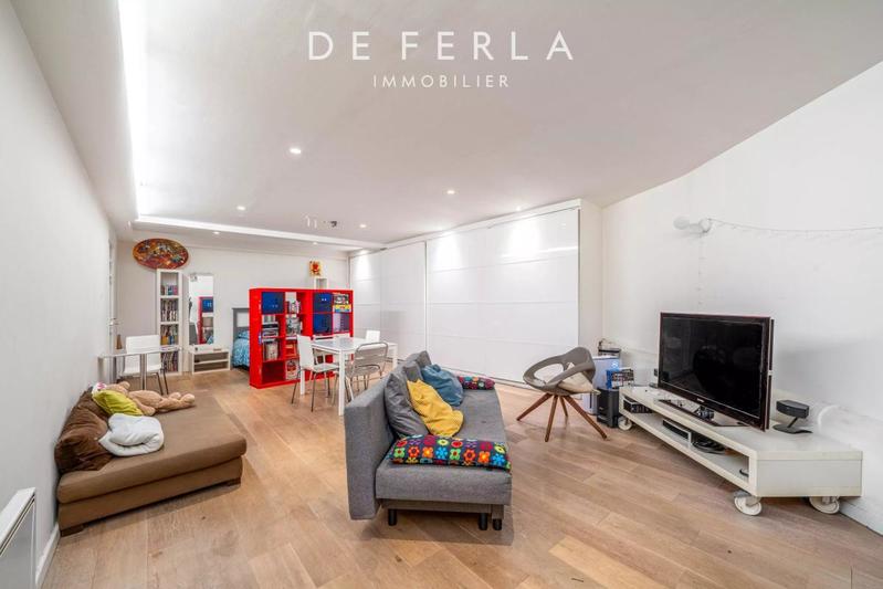 Appartement - 197 m² - 7 pièces