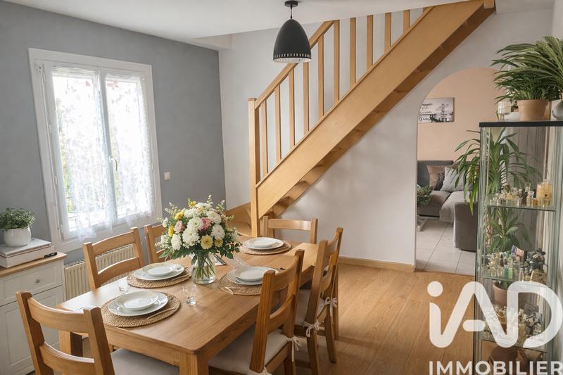 Maison - 104 m² - 6 pièces