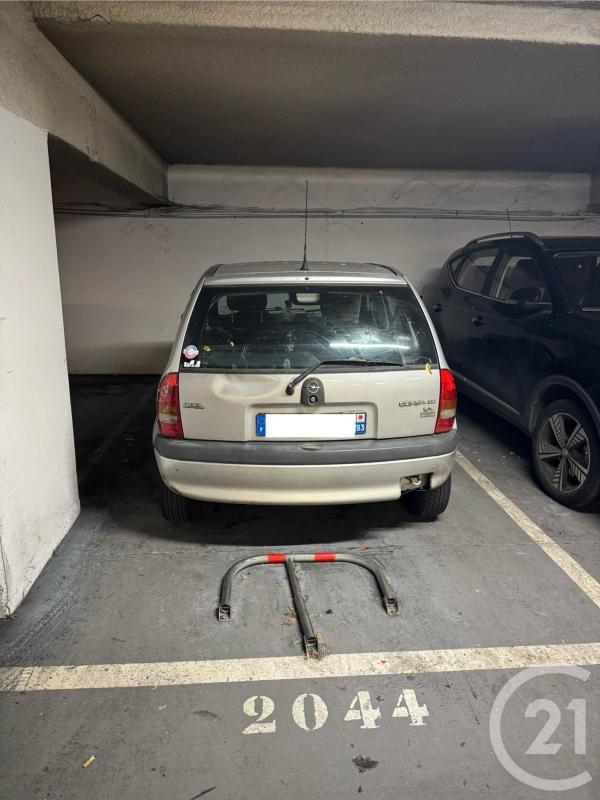 Parking - 80 m²