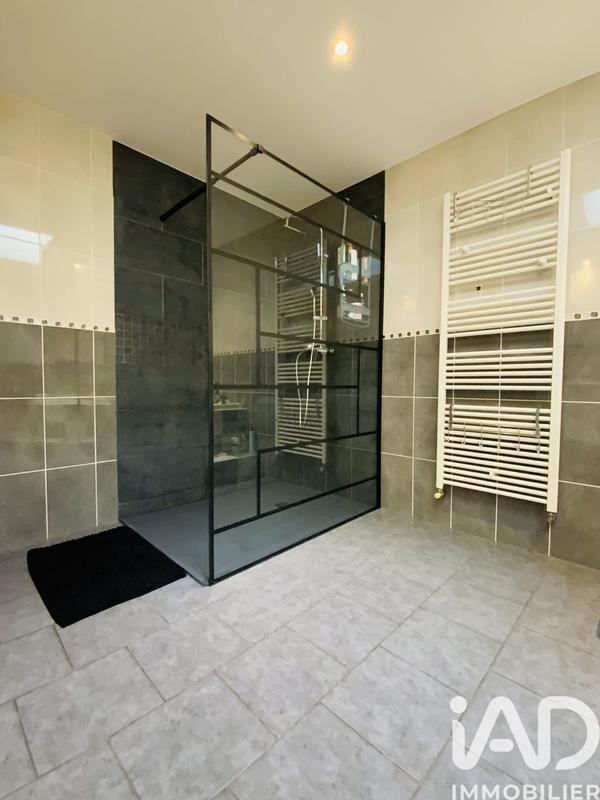 Maison de village - 211 m² - 6 pièces