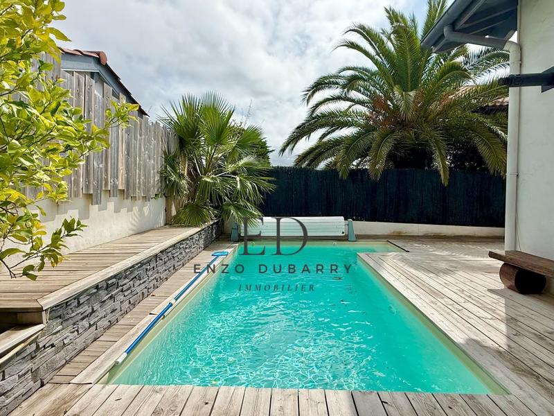 Maison - 174 m² - 7 pièces