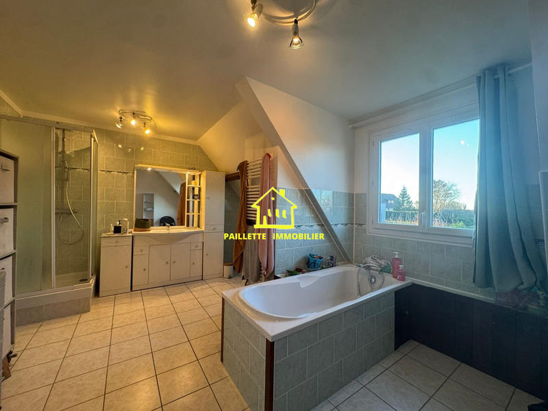 Maison - 274 m² - 6 pièces